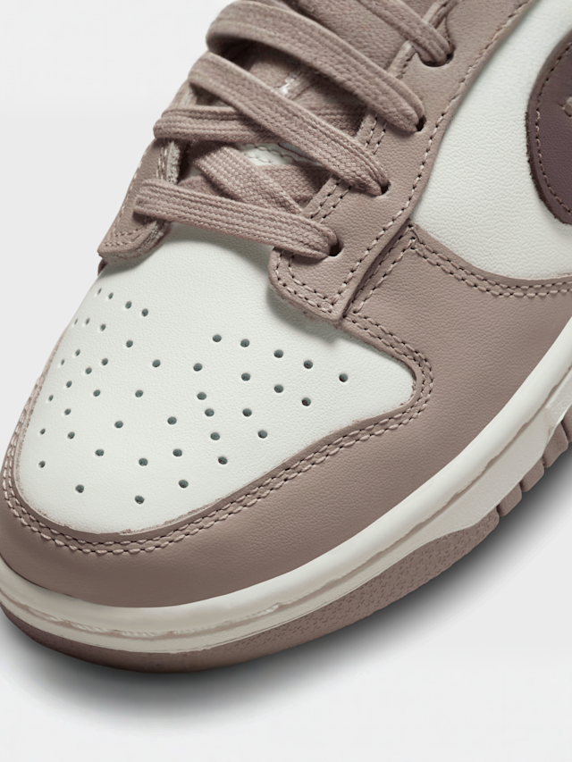 Nike, WMNS Dunk Low, brązowy, Obraz 7 z 8