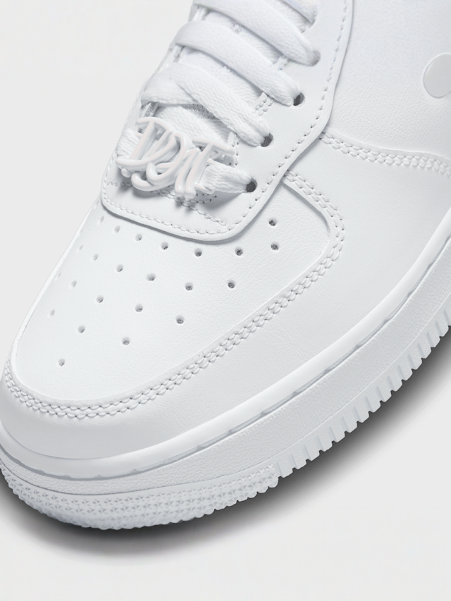 Nike, WMNS Air Force 1 '07 SE, white, Image 7 of 9