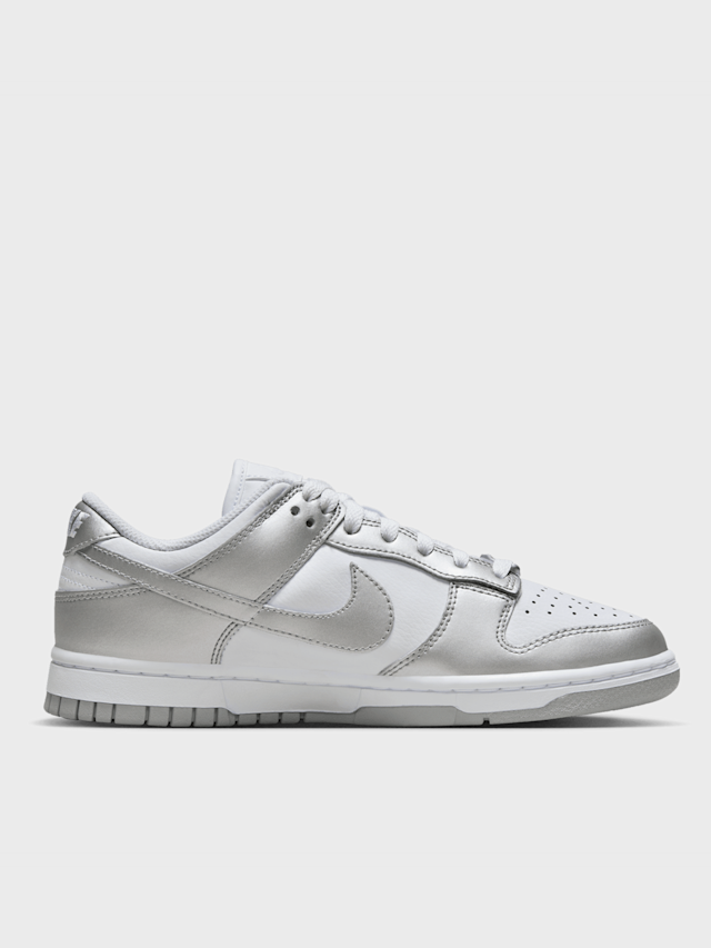 Nike, WMNS Dunk Low, white, Image 2 of 9