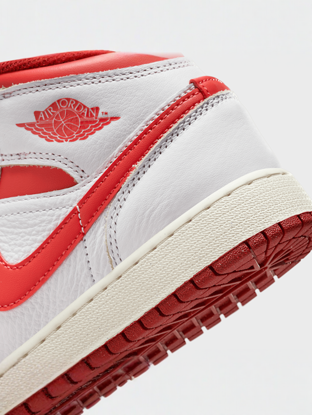 Jordan, Air Jordan 1 Mid SE (GS), white, Image 7 of 8