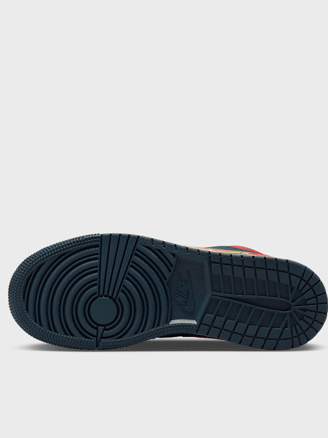 Jordan, 1 Low SE (GS), red, Image 3 of 8