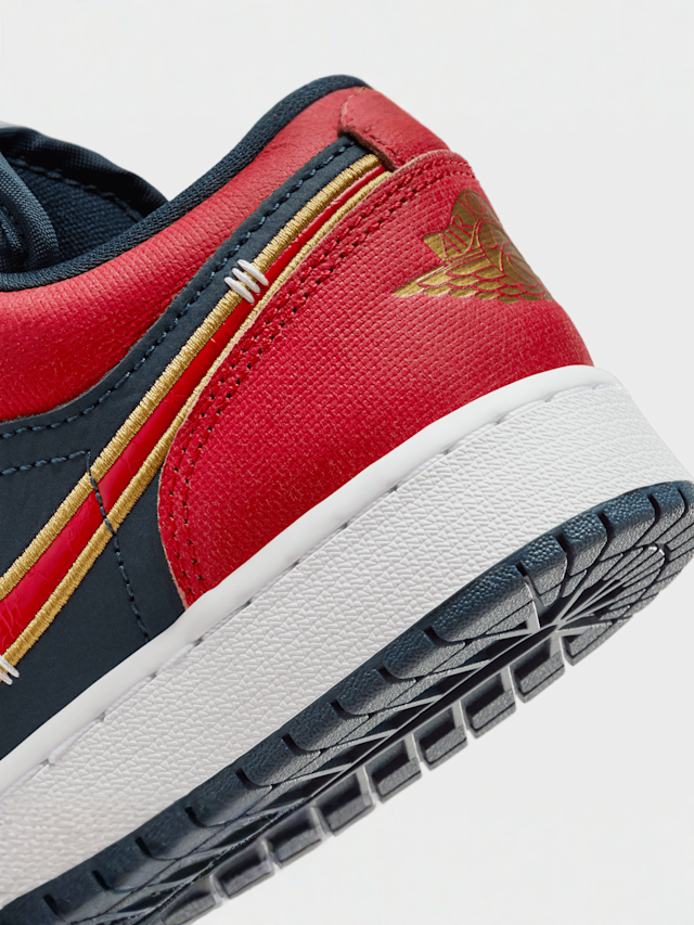 Jordan, Jordan 1 Low SE (GS), red, Image 8 of 8