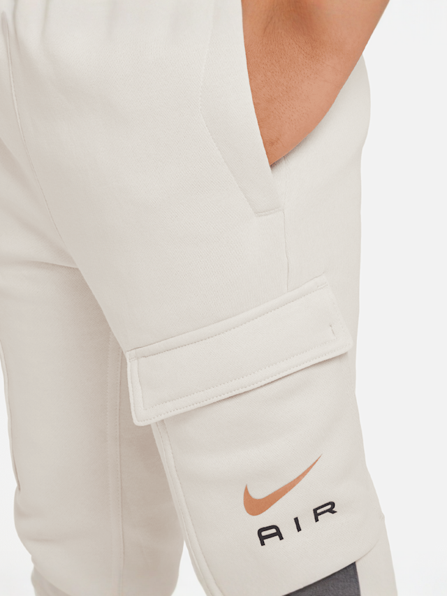 Nike, Sportswear Air Fleece Cargo Basketball Pant, black, Image 4 of 6