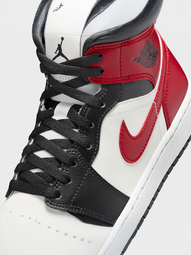 Jordan, WMNS Air Jordan 1 Mid, red, Image 7 of 8