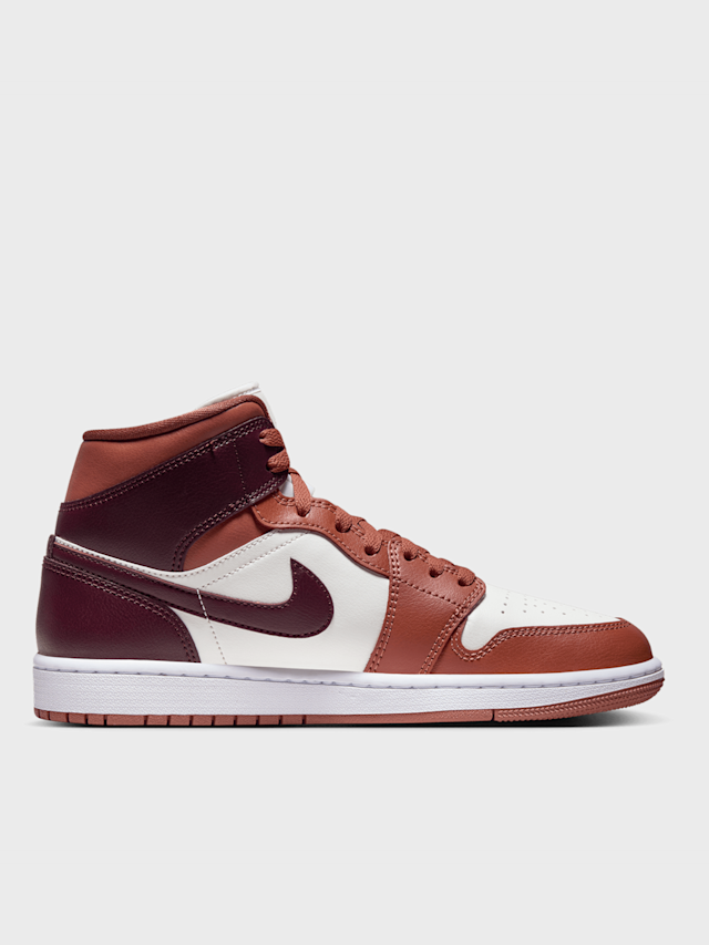 Jordan, WMNS Air Jordan 1 Mid, red, Image 2 of 8