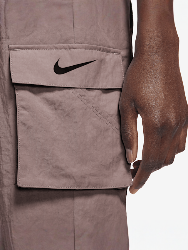 Nike, Sportswear Essential Woven High Rise Cargo Pants, brown, Image 3 of 3
