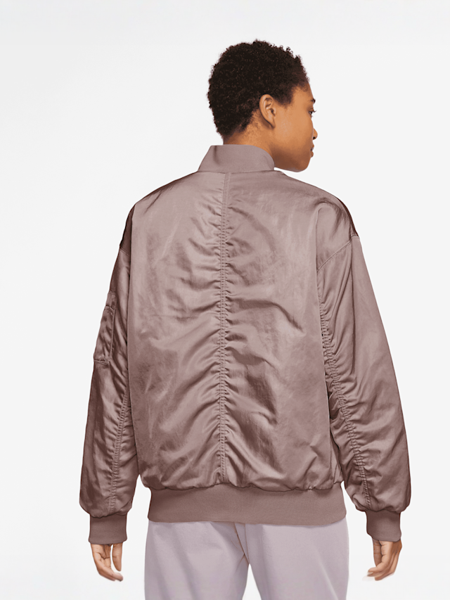 Nike, Sportswear Reversible Varsity Bomber Jacket, lichtroze, Afbeelding 3 van 4