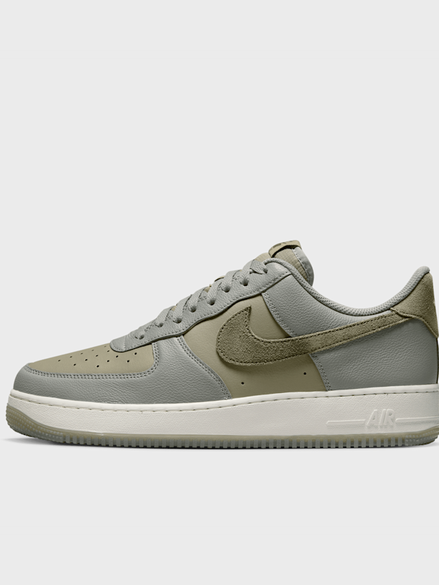 Nike, Air Force 1 '07, green, Image 1 of 8