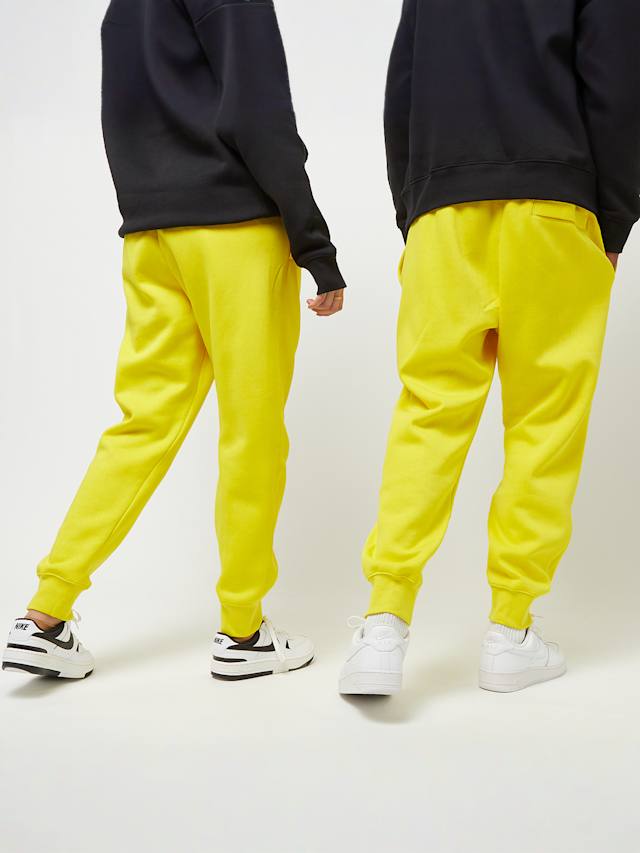 Nike, Sportswear Club Fleece Joggers, geel, Afbeelding 2 van 6