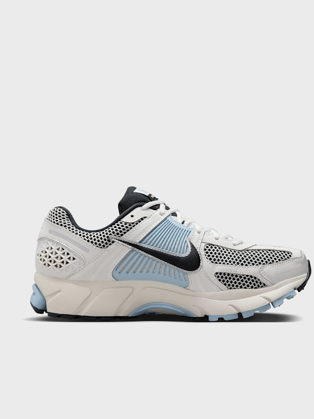 Nike, WMNS Zoom Vomero 5, grey, Image 2 of 9