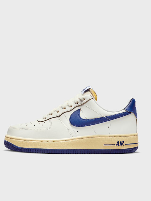 Nike, WMNS Air Force 1 '07, beige, Image 1 of 8