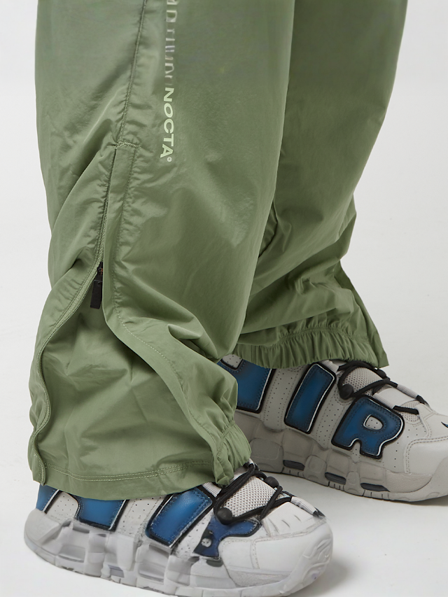 Nike Nocta, Nylon Track Pants, zielony, Obraz 3 z 7