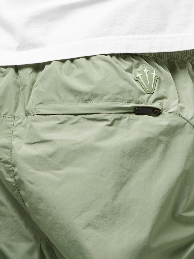 Nike Nocta, Nylon Track Pants, zielony, Obraz 6 z 7