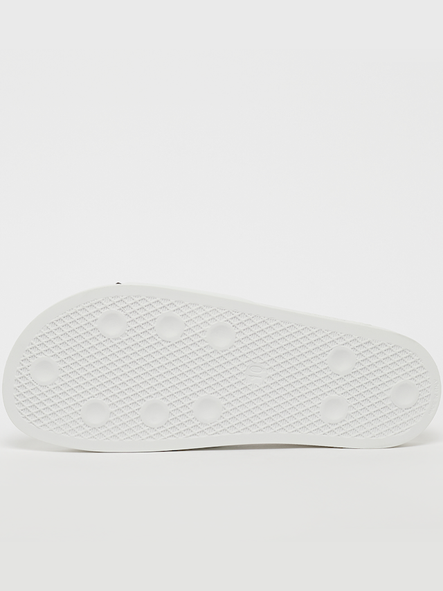 adidas Originals, Slides adilette, biały, Obraz 4 z 5