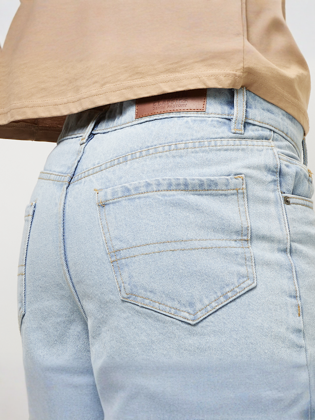 Urban Classics, 90's Heavy Denim Shorts, blue, Image 4 of 5