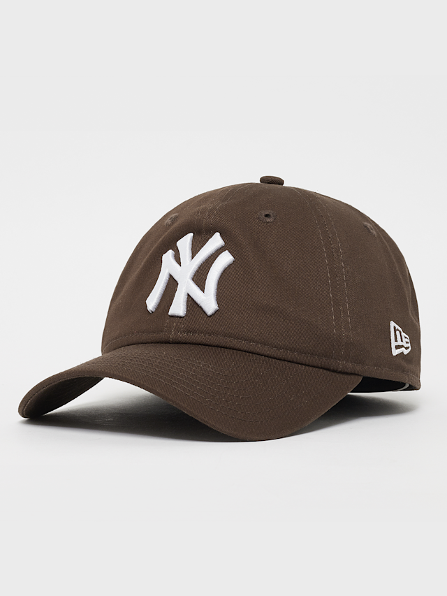 New Era, 9 Twenty League Essential New York Yankees, brown, Image 1 of 4