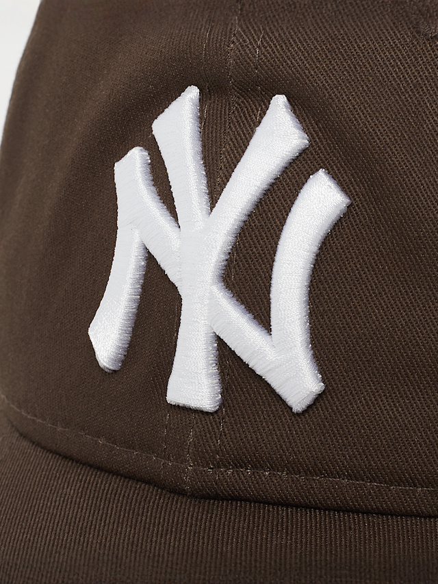 New Era, 9 Twenty League Essential New York Yankees, brown, Image 4 of 4