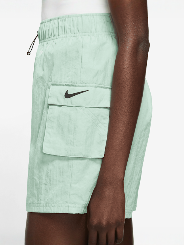 Nike, Sportswear Essential Damen-Webshorts mit hohem Bund, groen, Afbeelding 2 van 4