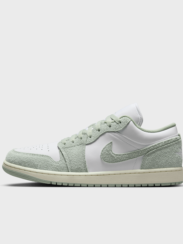 Jordan, Air Jordan 1 Low SE, green, Image 1 of 8