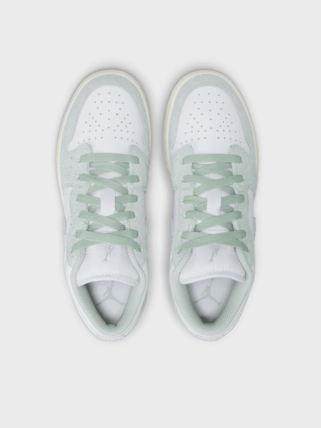 Jordan, Air Jordan 1 Low SE (GS), green, Image 6 of 8