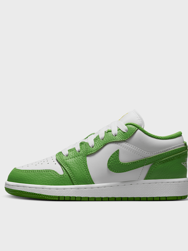 Jordan, Air Jordan 1 Low SE BG (GS), green, Image 1 of 8