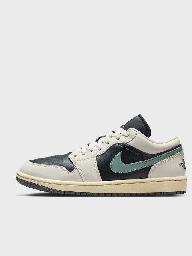 Jordan, Air Jordan 1 Low, multi-colour, Image 1 of 8