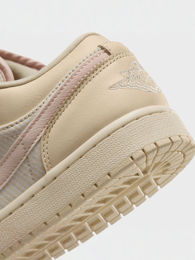 Jordan, WMNS Air 1 Low SE, beige, Image 8 of 8