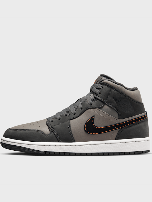 Jordan, Air Jordan 1 Mid SE, black, Image 1 of 8