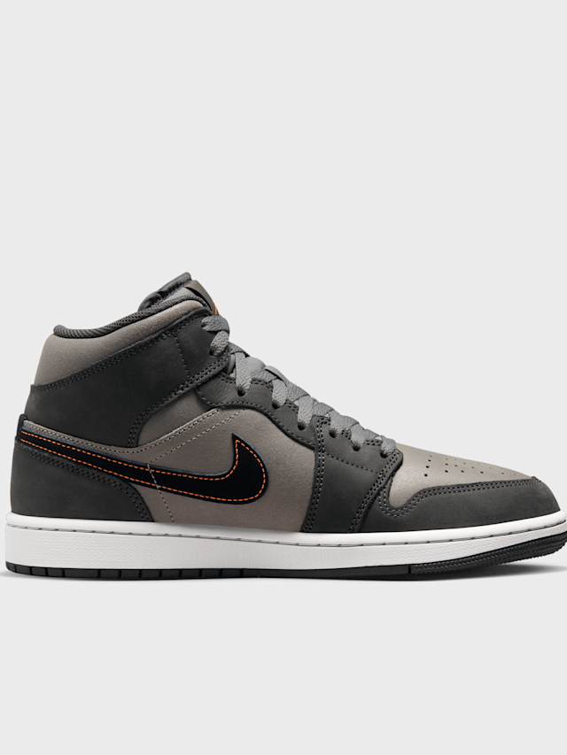 Jordan, Air Jordan 1 Mid SE, black, Image 2 of 8