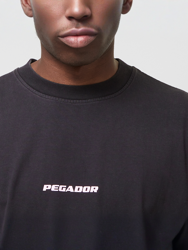 Pegador, Coline Logo Oversized Tee Vintage, black, Image 3 of 5