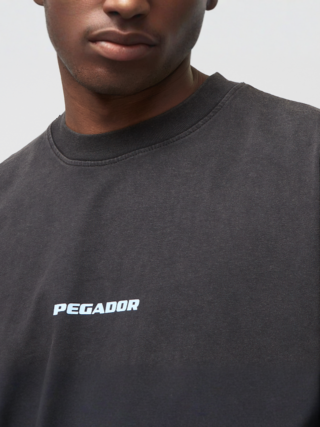 Pegador, Colne Logo Oversized Tee, black, Image 3 of 5