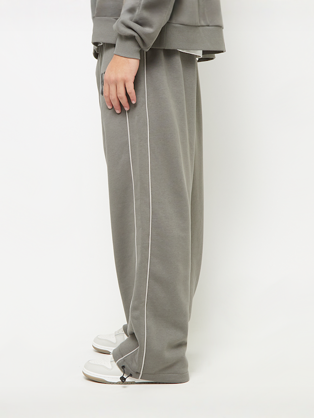 Karl Kani, Oversized Sidestripe Sweatpants, grey, Image 2 of 6