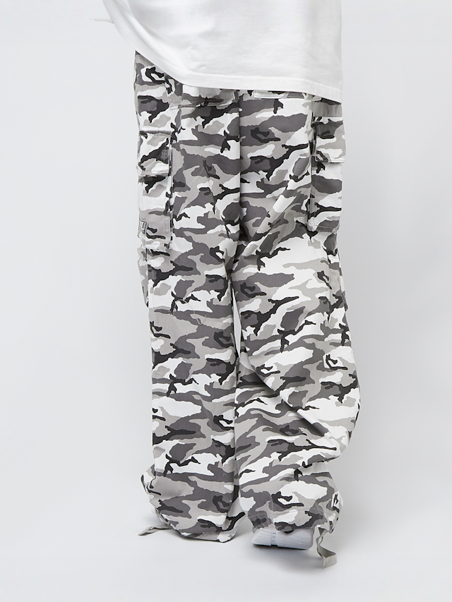 Karl Kani, Sport Patch Camo Cargo Pants, camouflage, Image 2 of 6