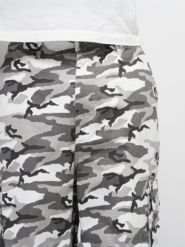 Karl Kani, Sport Patch Camo Cargo Pants, camouflage, Image 3 of 6