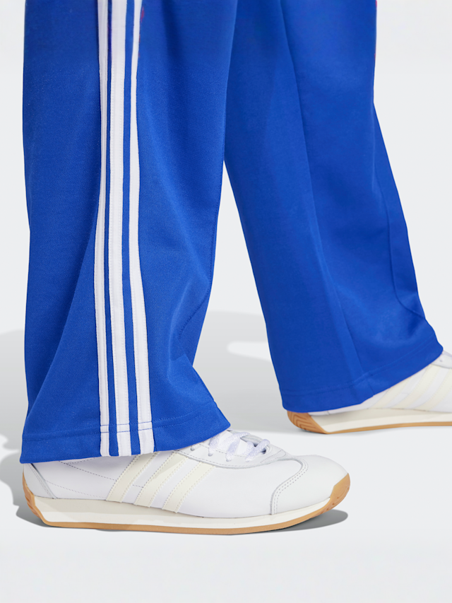 adidas Originals, Adicolor Baggy Fit Firebird Trackpant, blue, Image 4 of 5