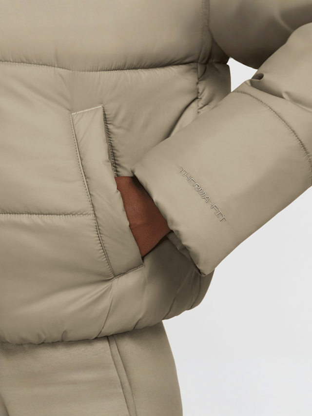 Nike, Sportswear Therma-FIT Classic Puffer, beige, Image 6 of 7