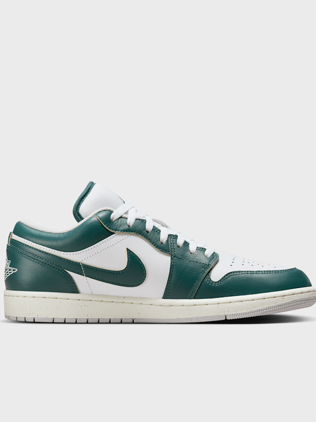 Jordan, Air Jordan 1 Low SE, green, Image 2 of 8