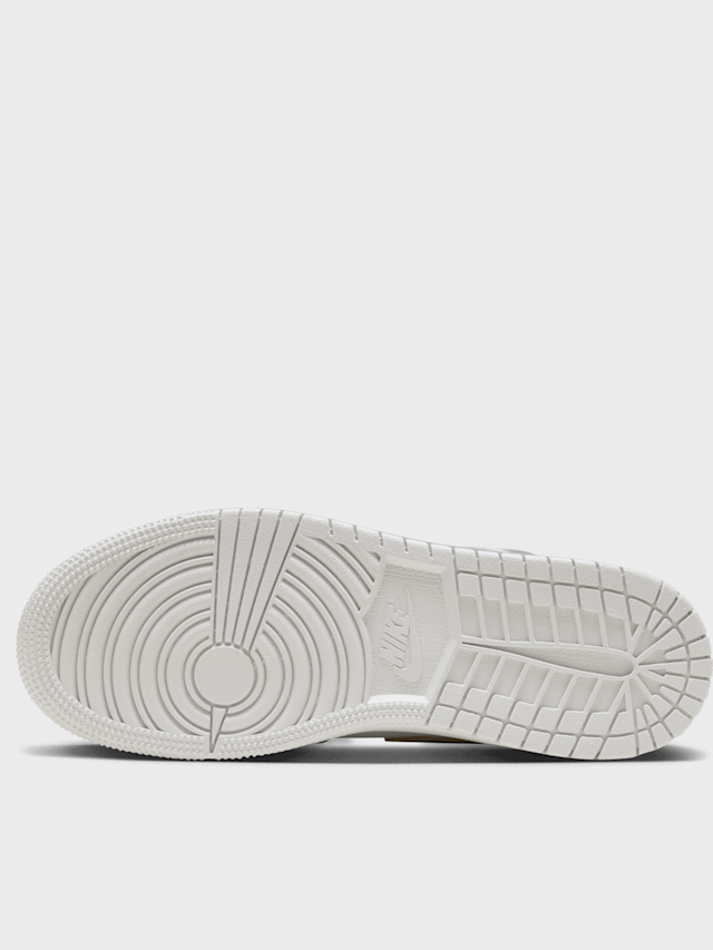 Jordan, 1 Low SE (GS), green, Image 3 of 9