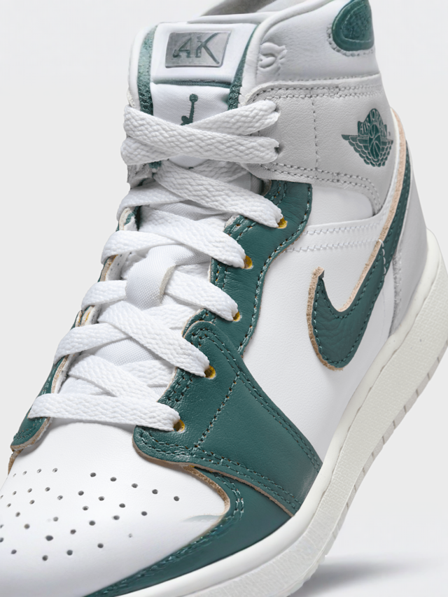 Jordan, Air Jordan 1 Mid SE (GS), green, Image 7 of 8