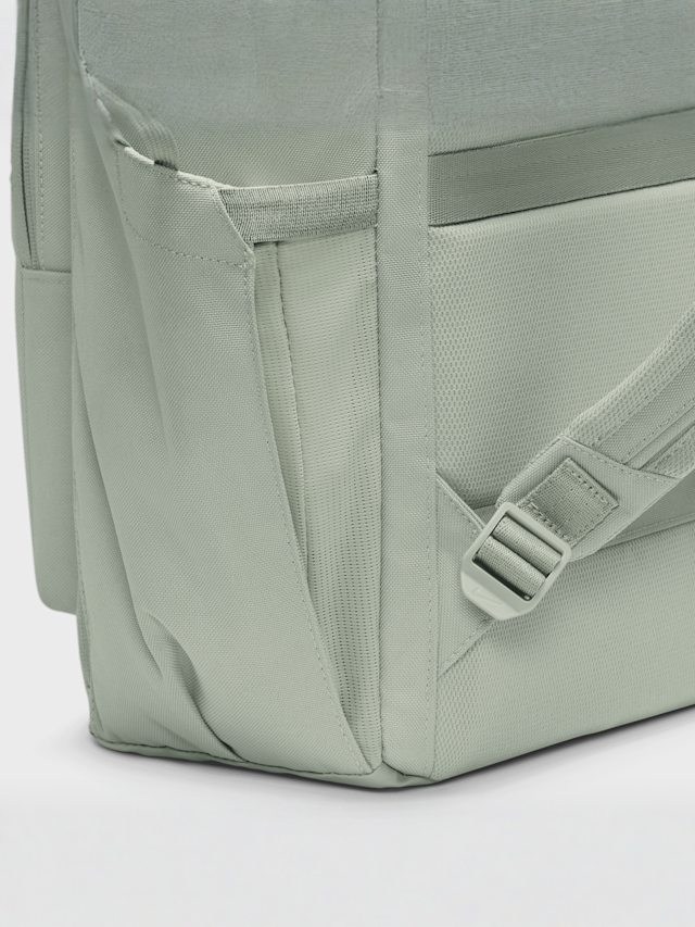 Nike, Utility Speed Rucksack, green, Image 8 of 9