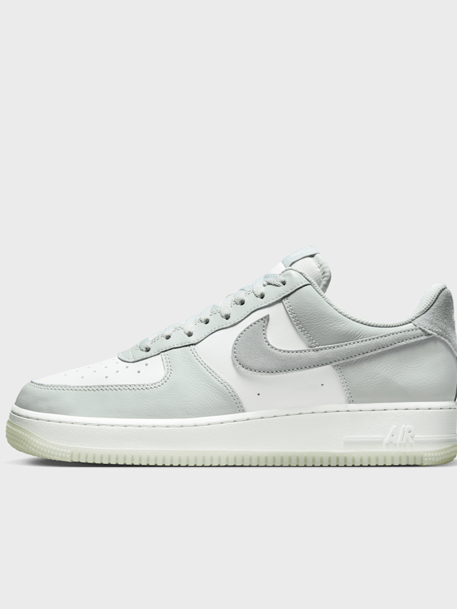 Nike, Air Force 1 '07 LV8, white, Image 1 of 8