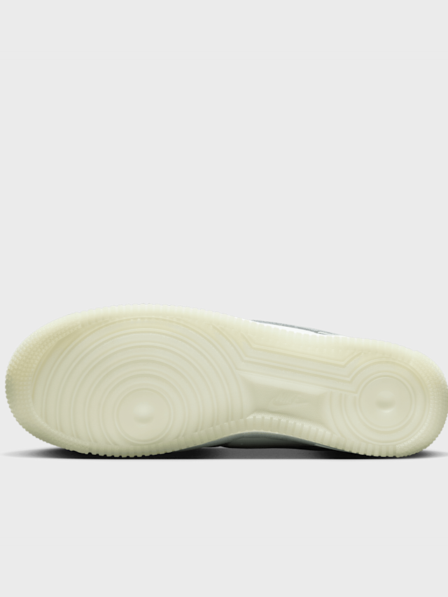 Nike, Air Force 1 '07 LV8, white, Image 3 of 8