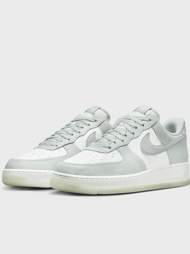Nike, Air Force 1 '07 LV8, white, Image 4 of 8