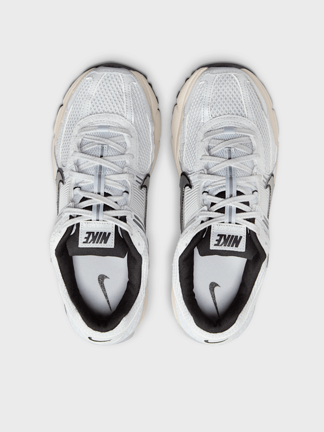 Nike, WMNS Zoom Vomero 5, grey, Image 6 of 9