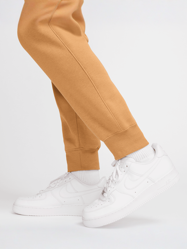 Nike, Sportswear Club Fleece Joggers, orange, Image 7 of 8