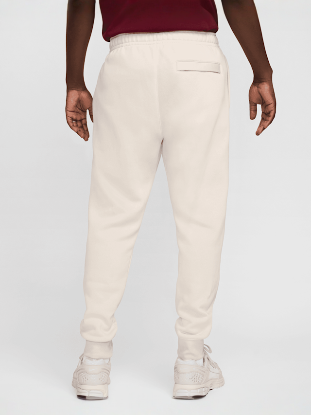 Nike, Sportswear Club Fleece Joggers, beige, Image 2 of 7