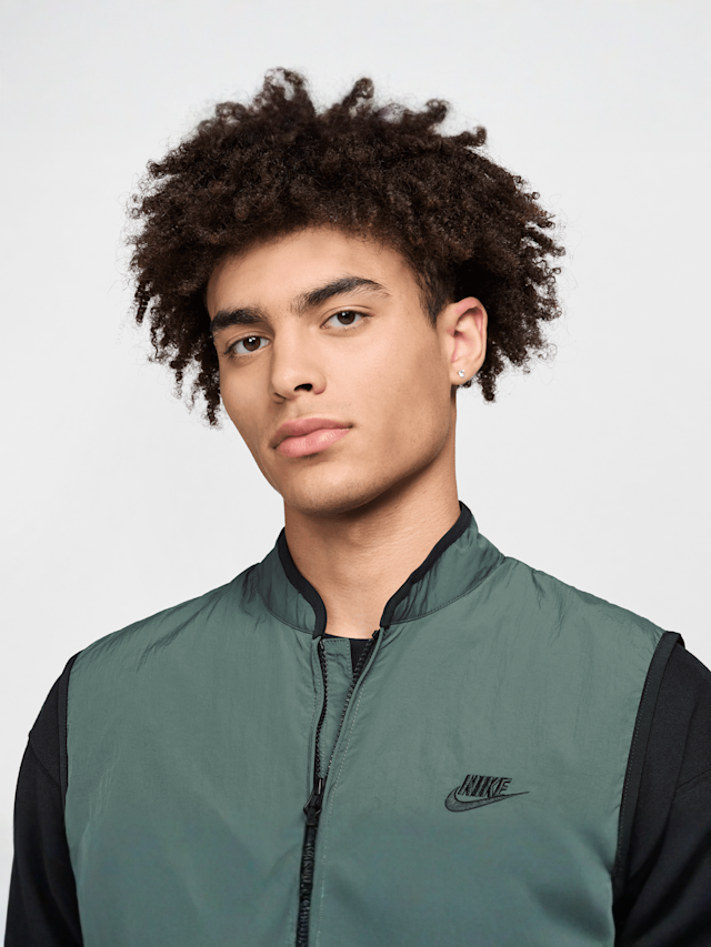 Nike, Tech Woven Vest, green, Image 3 of 6
