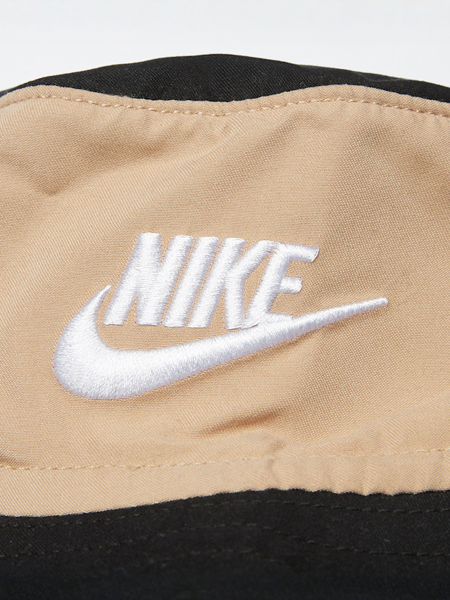 Nike, Sportswear PE Romper Bucket Hat Set 24 Monate (2 Piece), czarny, Obraz 5 z 6