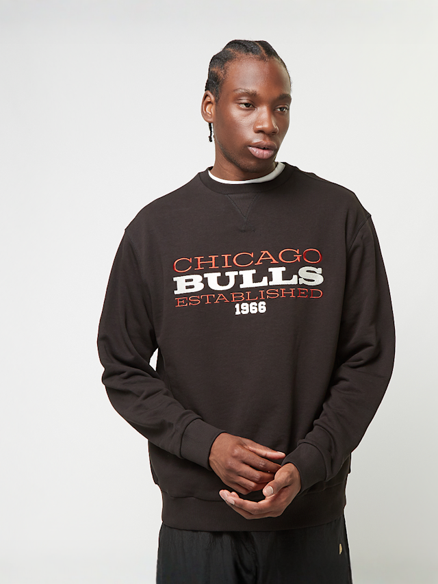 New Era, Chicago Bulls NBA Lifestyle Oversized Crewneck Sweatshirt, black, Image 1 of 5