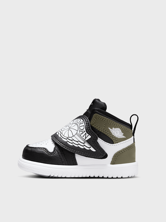 Jordan, Sky Jordan 1 Toddlers, black, Image 1 of 7